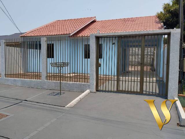 #28 - Casa para Venda em Toledo - PR