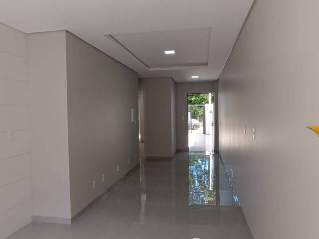 #33 - Casa para Venda em Toledo - PR - 2