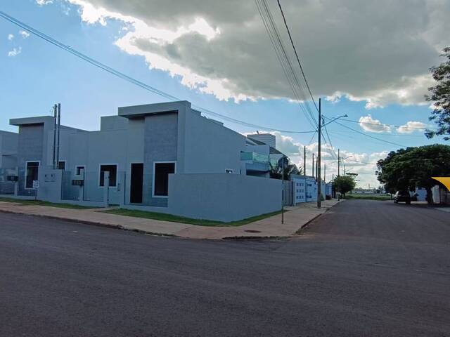 #35 - Casa para Venda em Toledo - PR - 1