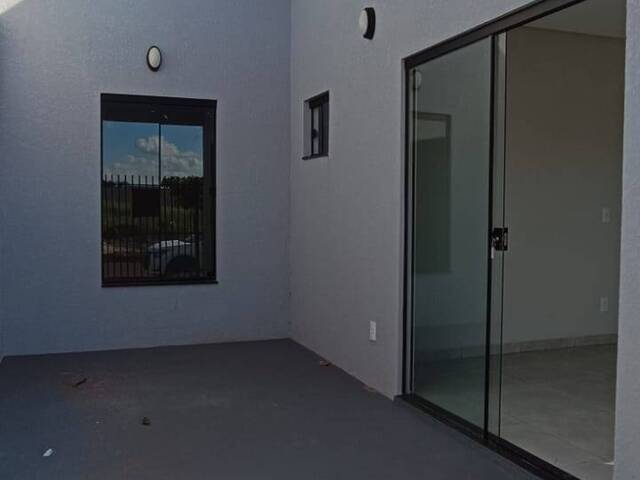 #44 - Casa para Venda em Toledo - PR - 2
